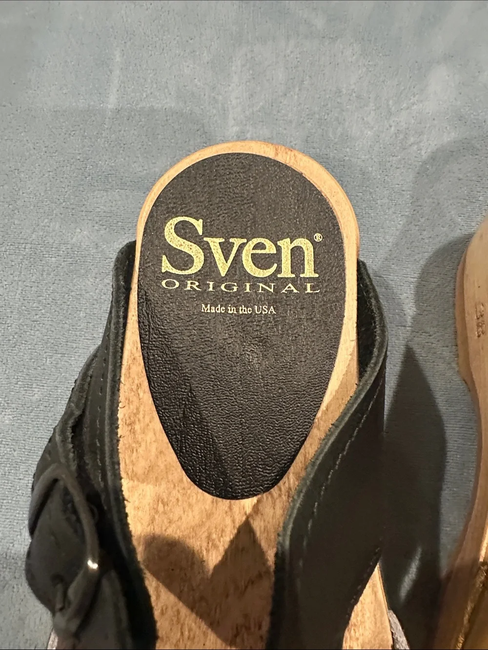 Women’s Sven wooden Gold and Black Slide Sandals